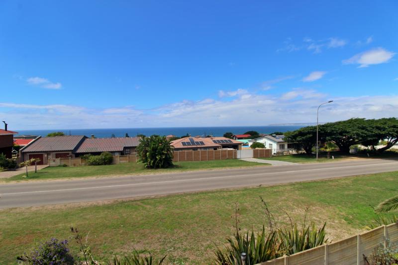 5 Bedroom Property for Sale in Fraaiuitsig Western Cape